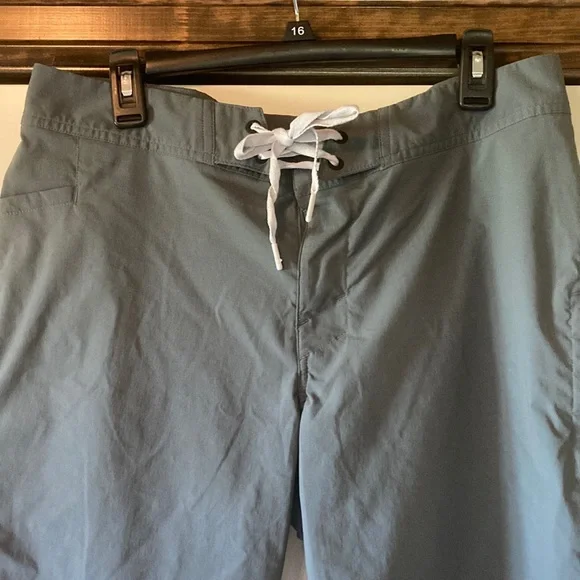 Mens 34 Swim Trunks Under Armour HeatGear Gray (ABBA) - Picture 2 of 12